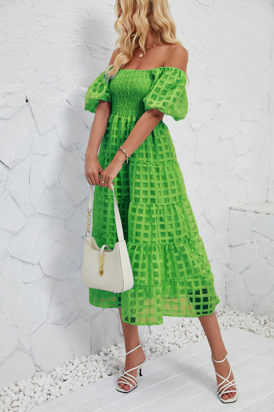 Damen Midikleid mit Off-Shoulder-Design und luftigen Puffärmeln EB