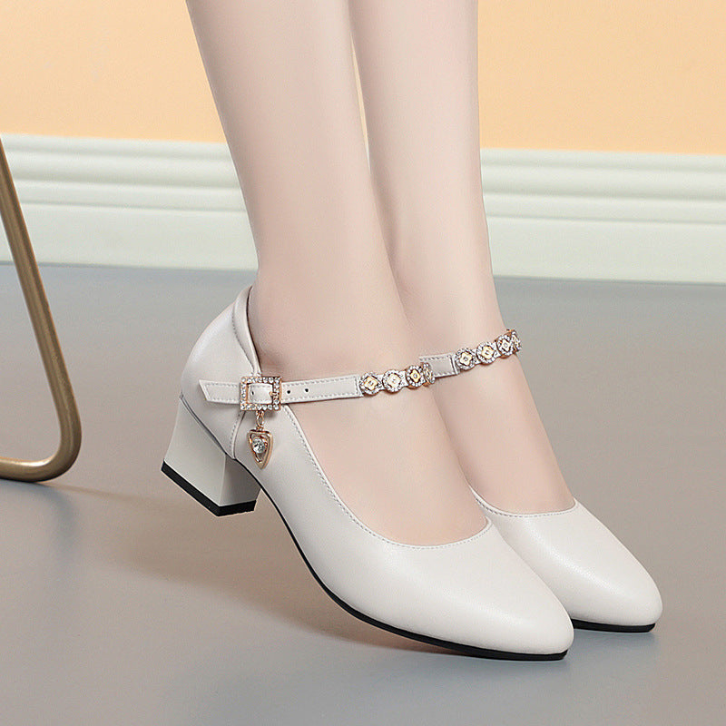 Damen elegante Pumps mit modischer Riemchenverzierung und bequemem Blockabsatz EB