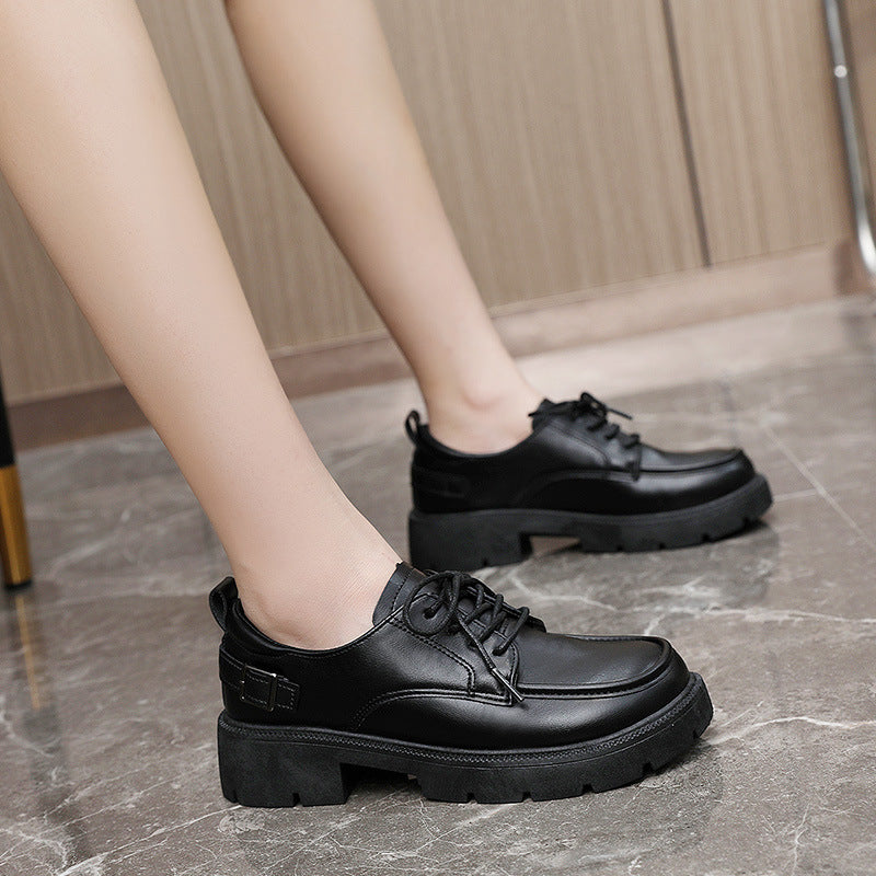 Damen Komfortable Schnürschuhe mit robustem Profil und modischem Design EB