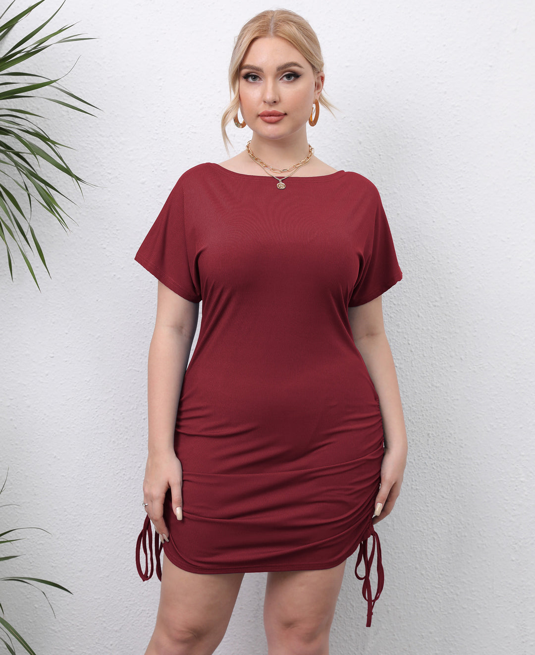 Damen figurbetontes Minikleid mit verstellbaren Seiten EB