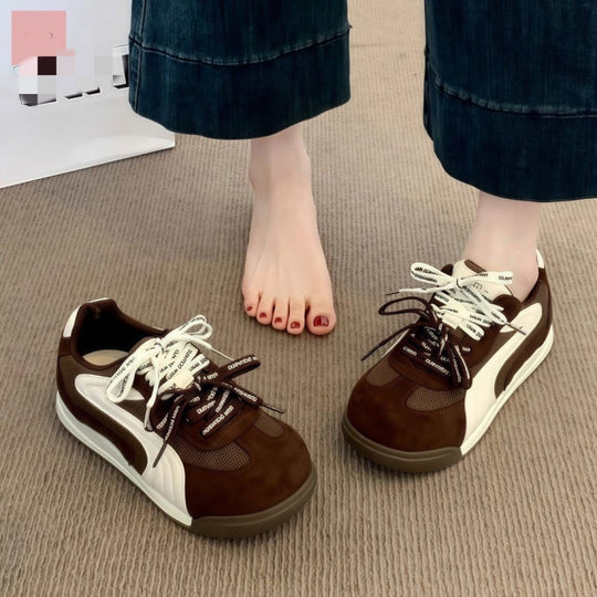Damen Sportliche Sneakers mit atmungsaktiver Mesh-Oberfläche und robustem Profil EB
