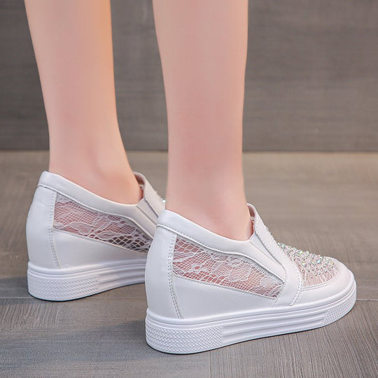 Damen Slip-On Keil-Sneaker mit funkelnden Ziersteinen und elastischen Seiteneinsätzen EB