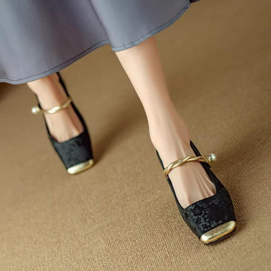 Damen Elegante Ballerinas mit glamourösem Schmuckdetail EB