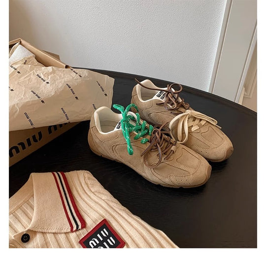 Damen Premium Sneaker im Retro-Stil EB