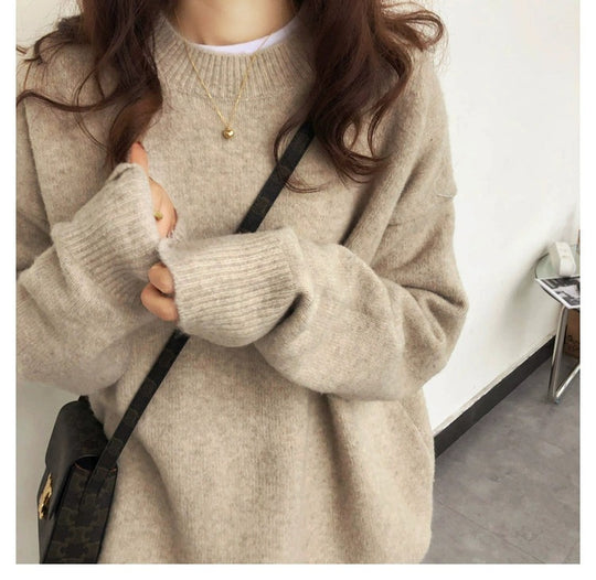 Damen Lässiger Kuschel-Feinstrickpullover mit Stehkragen und verlängerten Bündchen EB