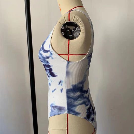 Damen Hochgeschnittener Badeanzug mit trendigem Tie-Dye-Design EB