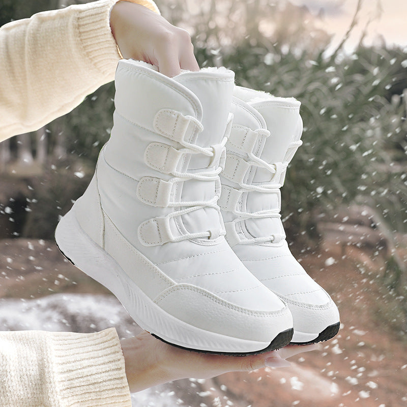 Damen Winterstiefel mit rutschfester Sohle und isolierender Fütterung EB