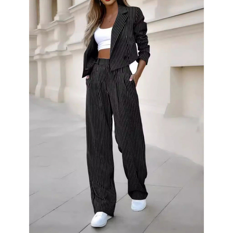 Damen modischer Karoblazer mit dazugehöriger weicher Hose EB
