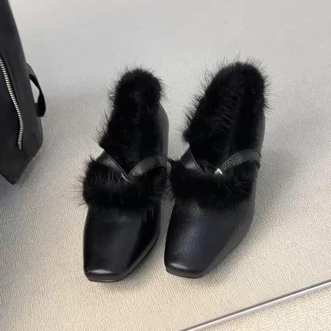 Damen Pantoletten mit luxuriösem Fellbesatz und modernem Design EB