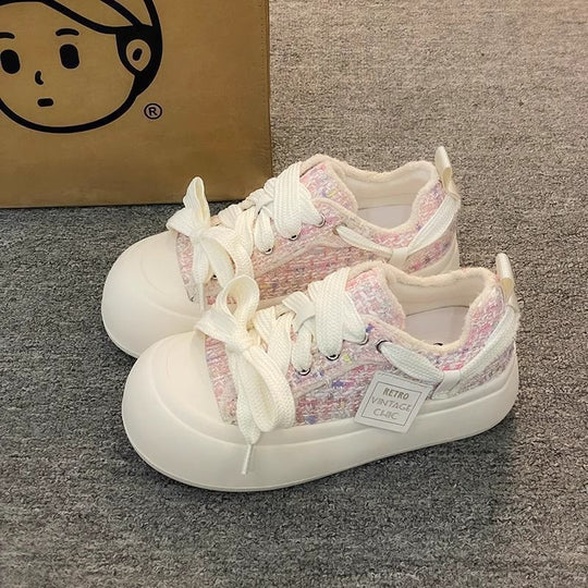Damen Retro-Inspirierte Sneakers mit atmungsaktivem Obermaterial und modischem Design EB