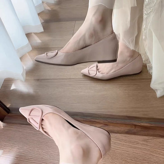 Damen elegante spitze Ballerinas mit modischem Riemendesign EB