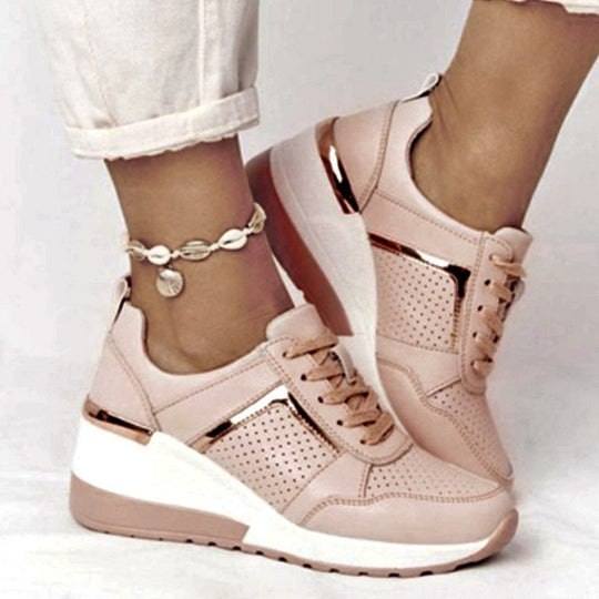 Damen atmungsaktive Sneakers mit perforierten Details und komfortablem Fußbett EB