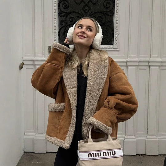 Damen kuschelige Blazerjacke im Teddy-Look mit praktischem Taschen EB