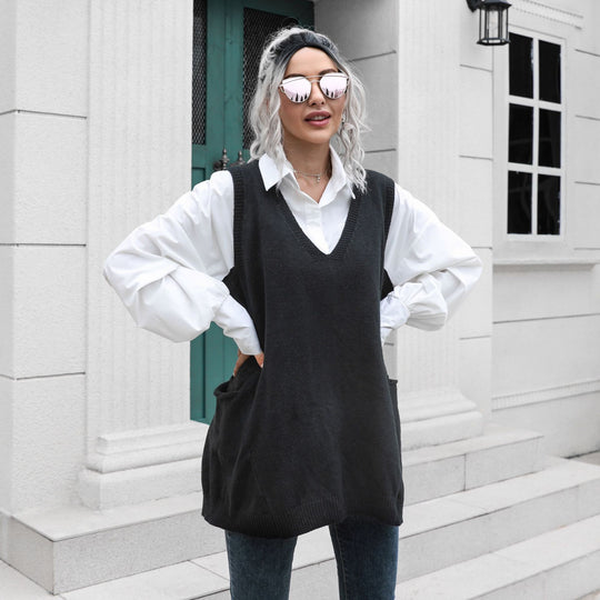 Damen Strickkleid mit tiefem V-Ausschnitt und lässigem Schnitt EB