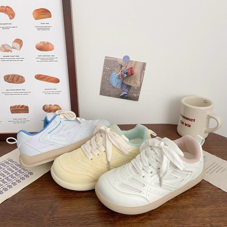 Damen Sportliche Sneakers mit atmungsaktiven Mesh-Einsätzen und bequemer Dämpfung EB
