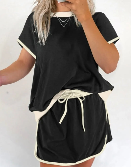 Damen sportliches Lounge-Set mit lockerer Passform und Kontrastdetails EB