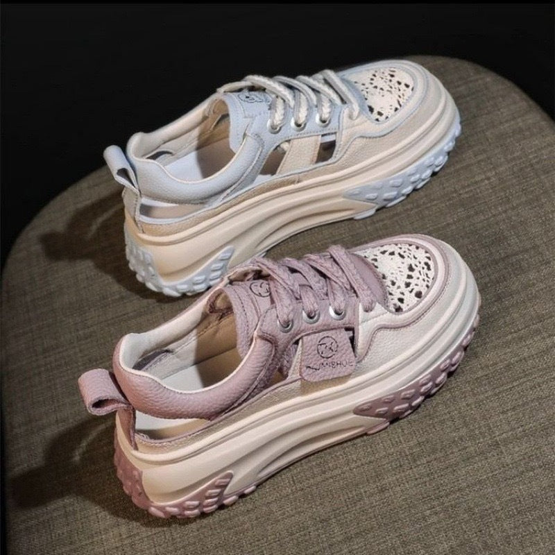 Damen Modische Sneaker mit luftigen Lochungen und dämpfender Laufsohle EB