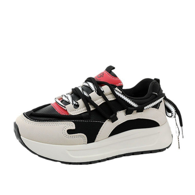 Damen Sportliche Sneakers mit hochgezogenem Sohlenprofil und atmungsaktiver Mesh-Oberfläche EB