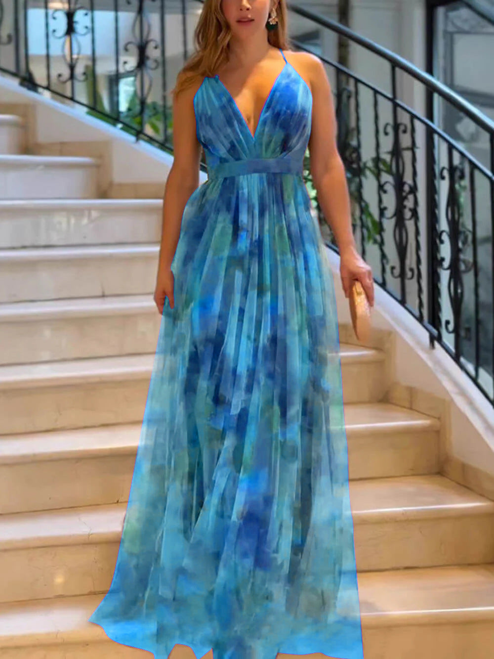 Damen Elegantes Maxikleid mit tiefem V-Ausschnitt und luftigen Stoffschichten EB