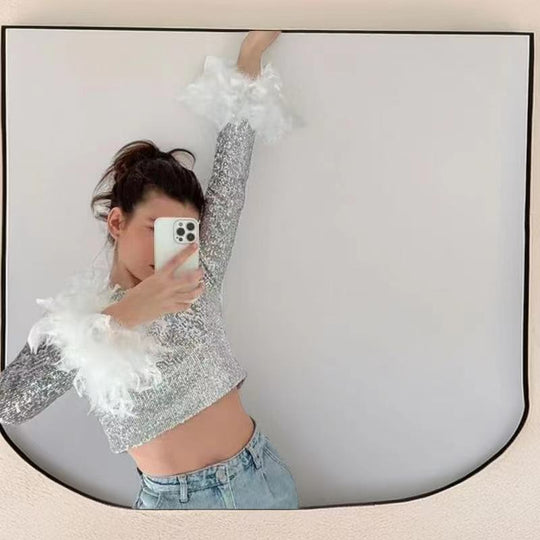 Damen Cropped Oberteil mit funkelndem Paillettenbesatz und fluffigen Ärmelbündchen EB