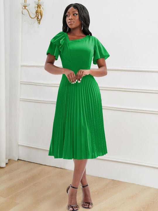 Damen Plissee-Kleid mit asymmetrischem Schnitt und eleganter Rüsche EB
