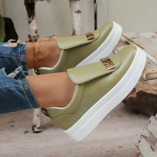 Damen modische Slip-On Sneakers mit auffälligem Verschluss EB