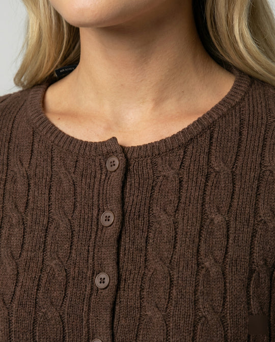 Damen kurzer figurbetonter Zopfmuster-Cardigan mit Rundhalsausschnitt und Knopfleiste EB