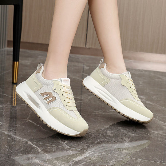 Damen Sportliche Sneakers mit dämpfender Fussbett-Technologie EB