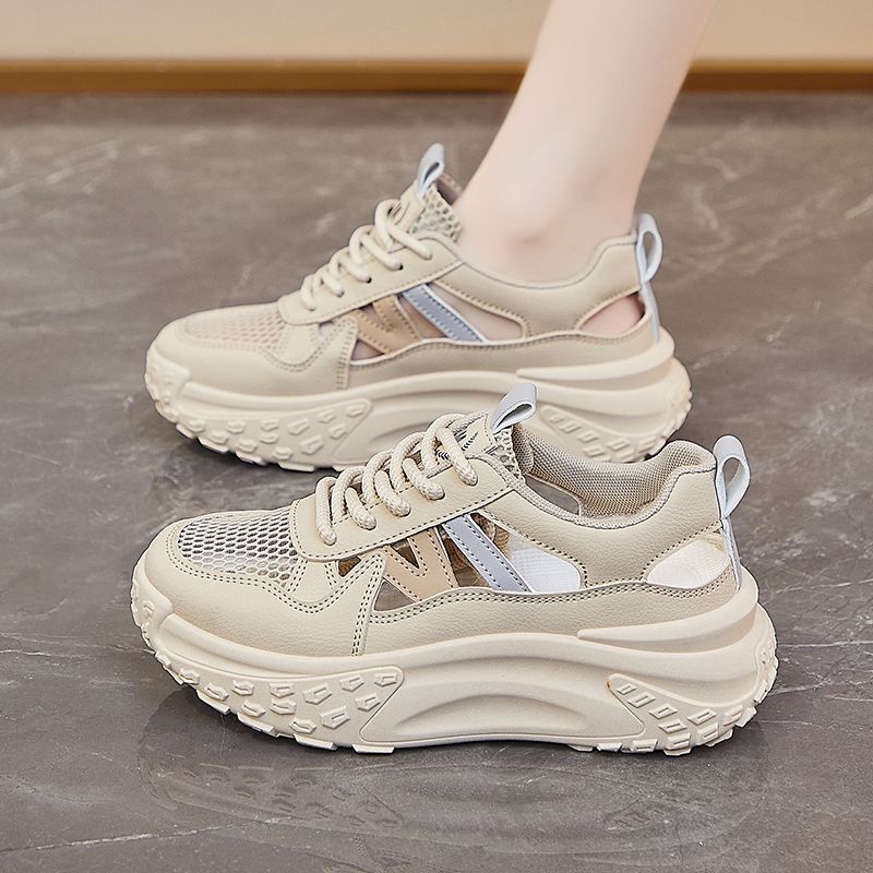 Damen Sportliche Sneakers mit atmungsaktivem Netz-Obermaterial von EB