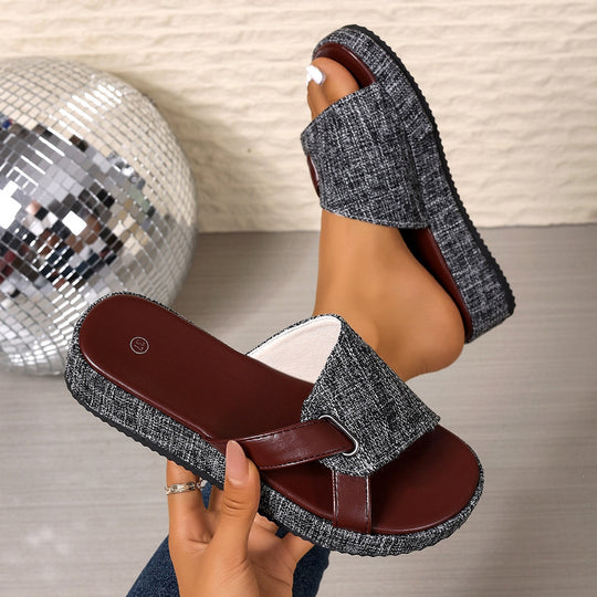Damen bequeme Schlappen mit modischem Faltendesign EB
