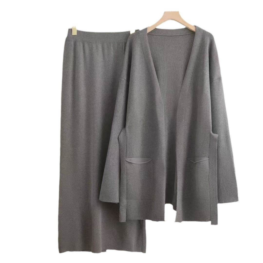 Damen lässiges Strickensemble mit tiefem V-Ausschnitt und praktischen Taschen EB