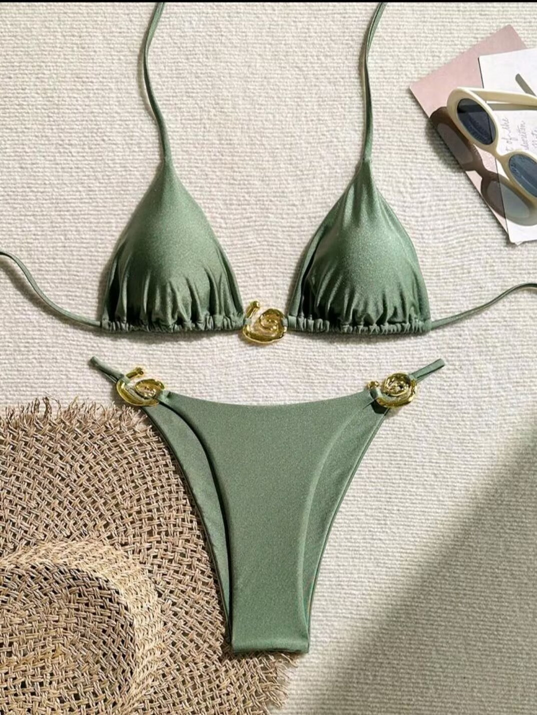 Damen Triangel-Bikini mit raffiniertem Gold-Detail EB