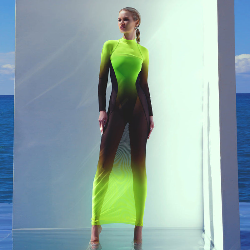 Damen Elegantes und figurbetontes Sportkleid mit hohem Kragen EB