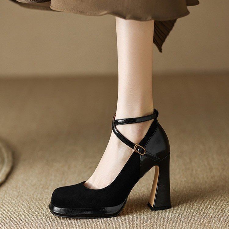 Damen Elegante Mary Jane Pumps mit Luxuriösem Blockabsatz EB
