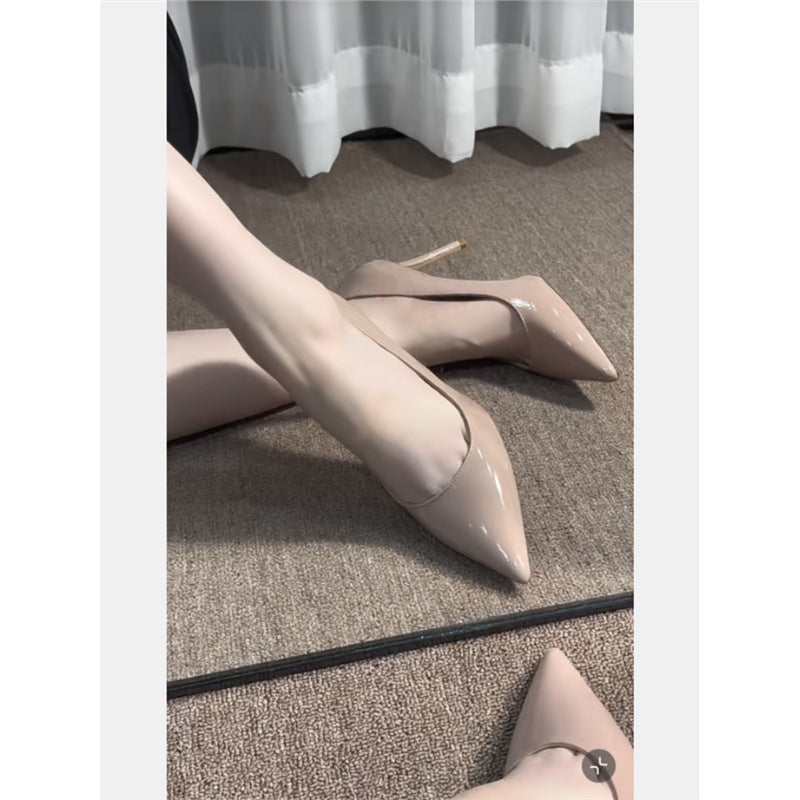 Damen spitze High Heel Pumps mit glänzender Lackoberfläche EB
