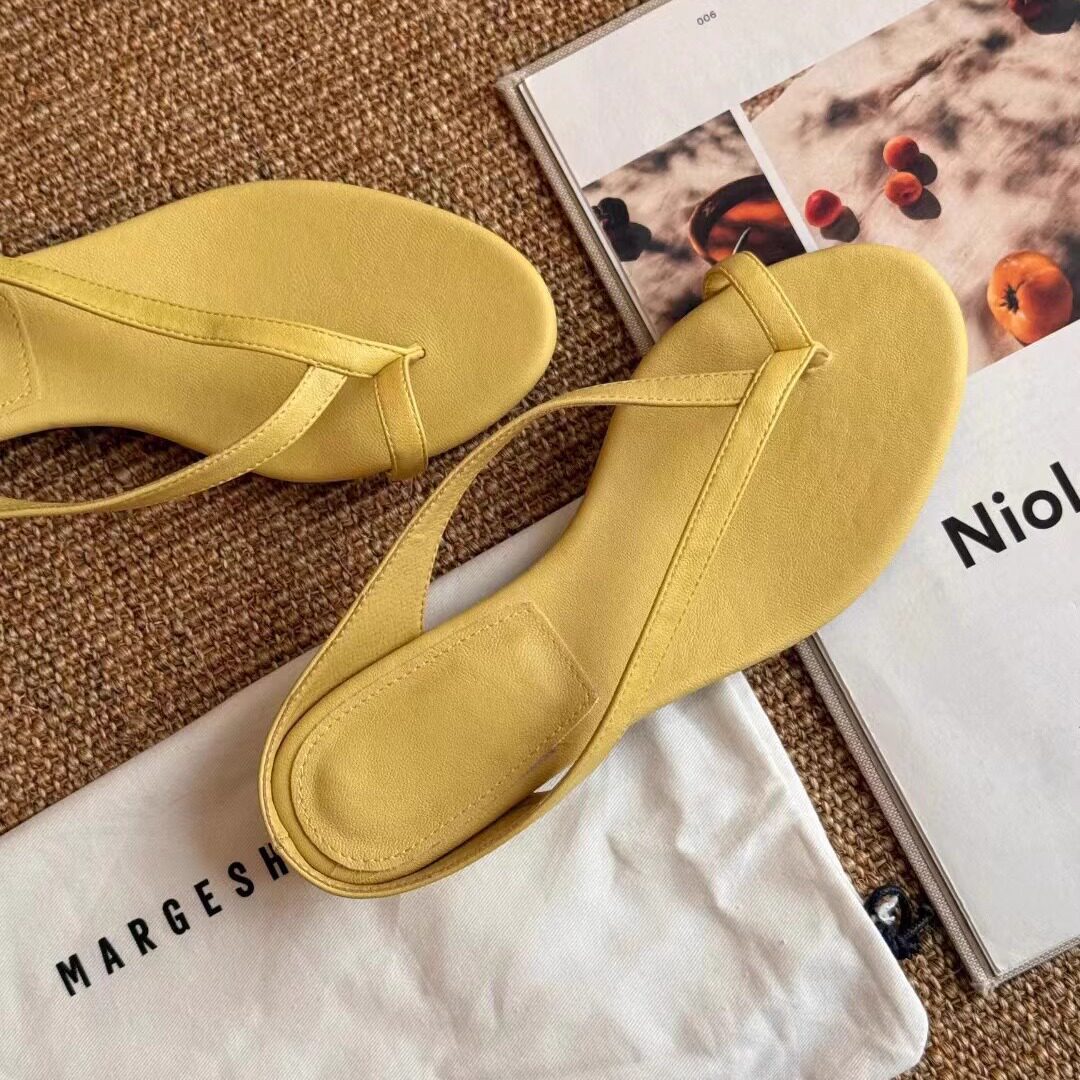 Damen Riemensandalen mit flexiblem Fußbett und eleganter Schnallenakzentgestaltung EB