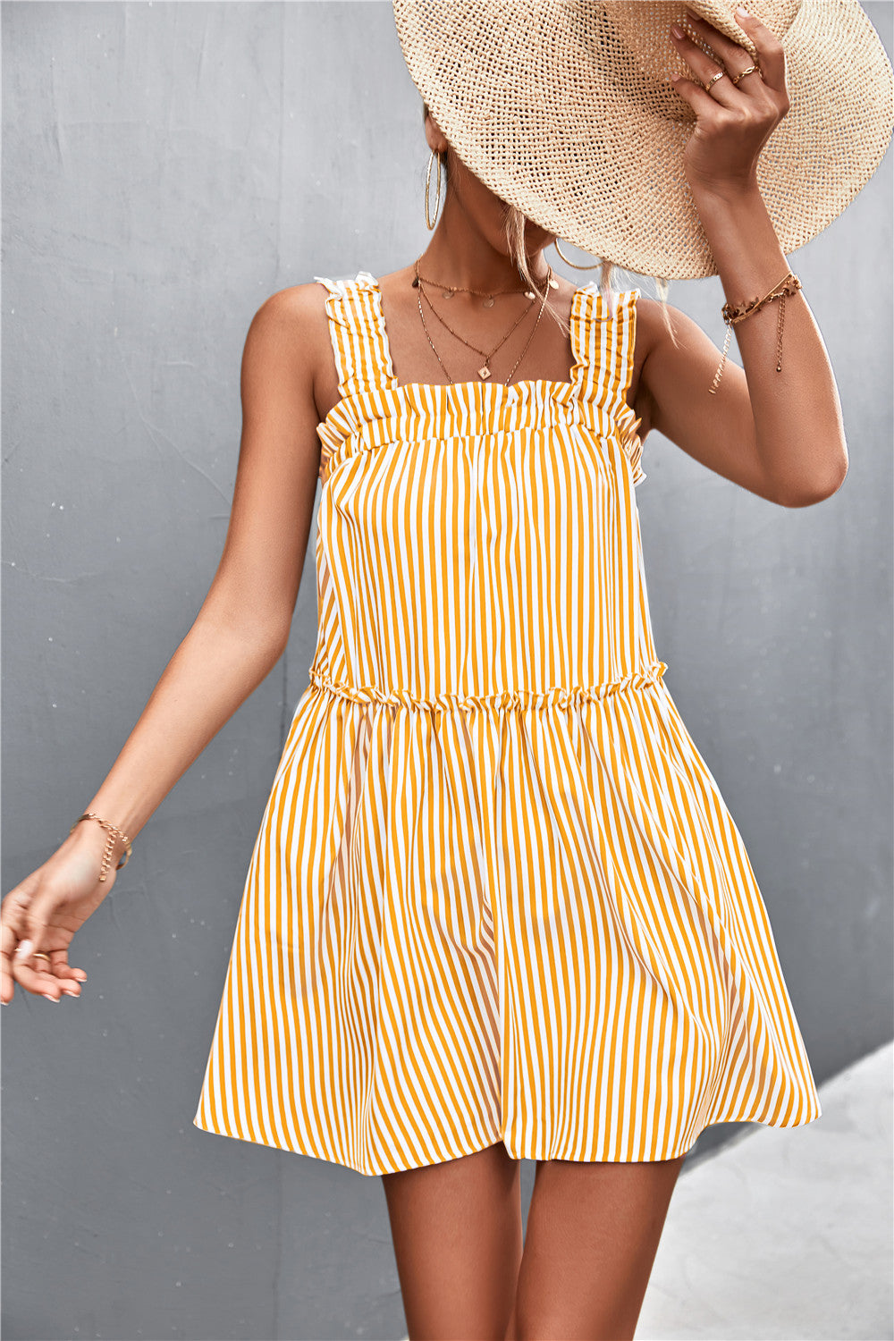 Damen Wickelkleid mit Rüschendetails und schmalen Trägern EB