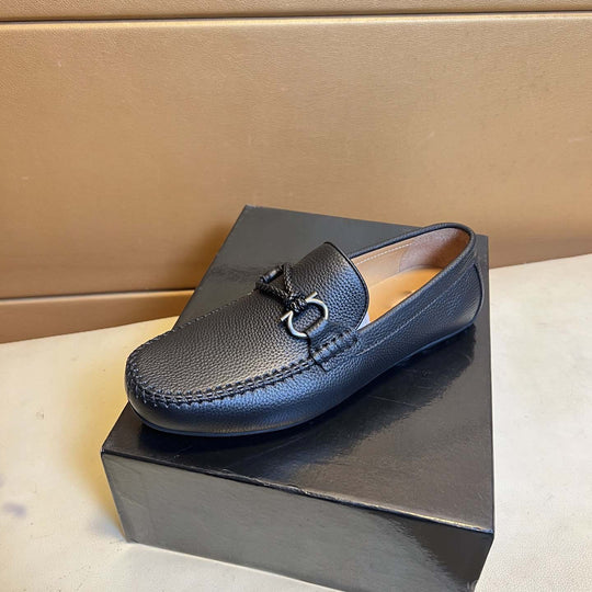 Damen Mokassin mit stilvollem Zierdetail aus hochwertigem Leder EB