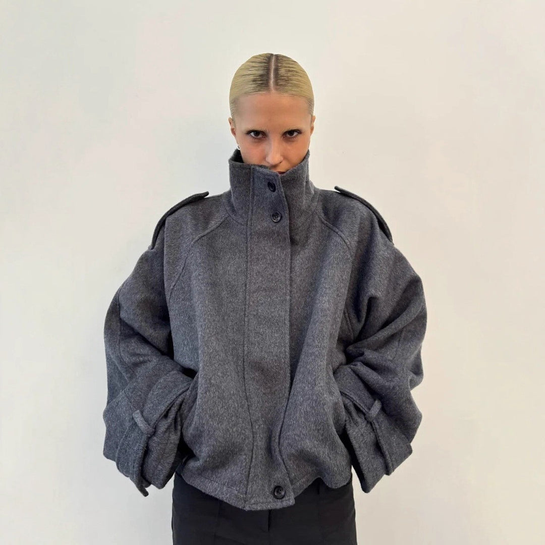 Damen nan kurzer Wollmix-Blouson mit hohem Stehkragen, Schulterpatten und voluminösen Ballonärmeln EB