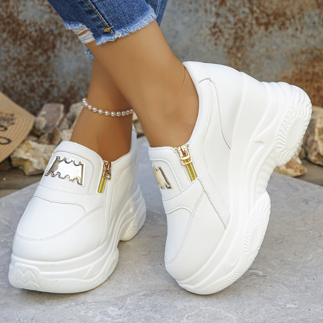 Damen Sportliche Plateau-Sneaker mit glänzendem Reißverschluss und verstärkter Sohle EB