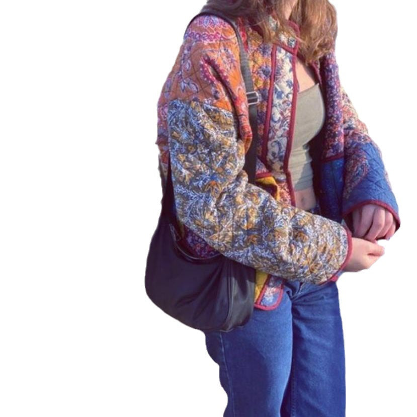 Damen Quilted Jacke mit buntem Patchwork-Design und praktischen Taschen EB