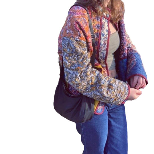 Damen Quilted Jacke mit buntem Patchwork-Design und praktischen Taschen EB