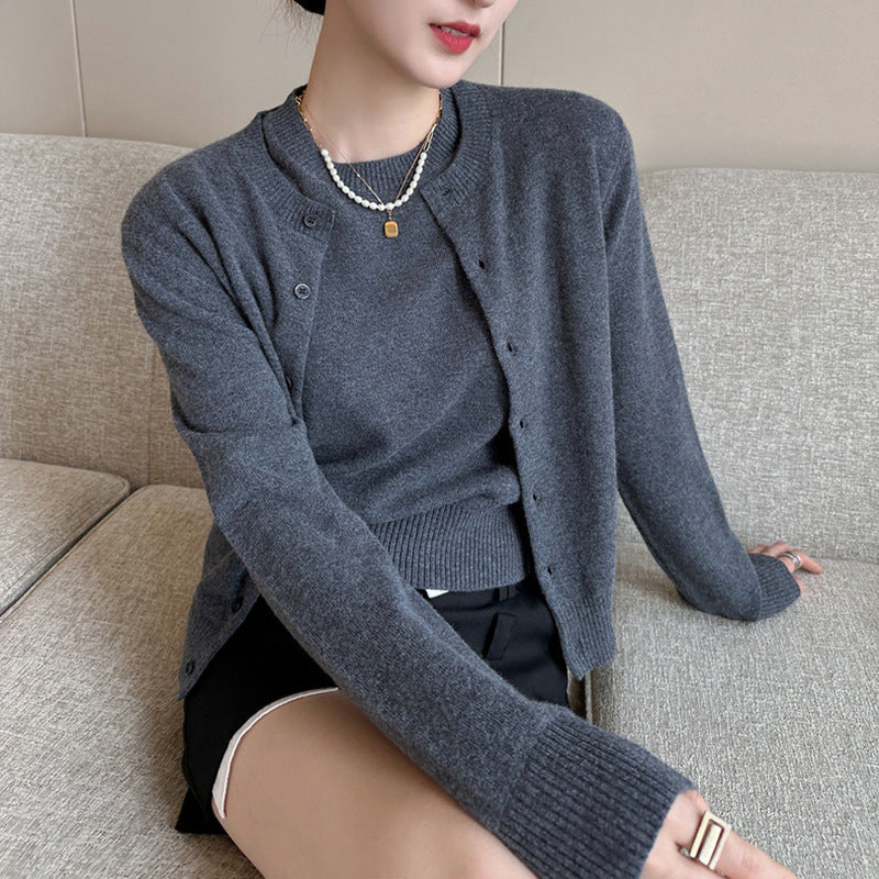 Damen Stilvolle Strickjacke mit Knopfverschluss und eleganter Passform EB