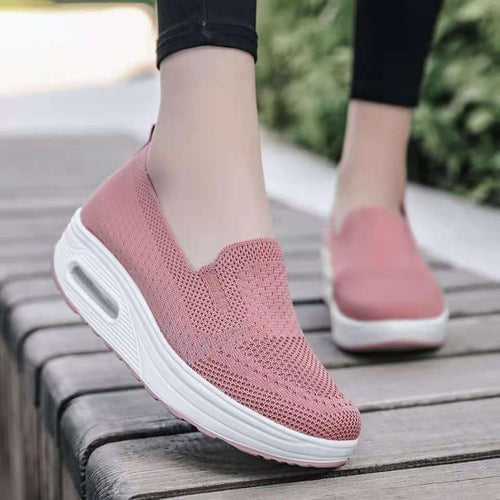 Damen Slip-On Sneakers mit atmungsaktivem Obermaterial und stoßdämpfender Sohle EB