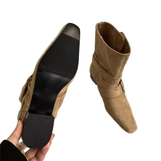 Damen elegante Stiefeletten aus hochwertigem Wildleder mit verstellbarem Riemen und spitzem Schnitt EB