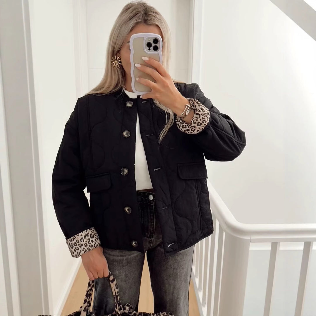 Damen Steppjacke im lässigen Oversized-Stil mit modischen Knopfdetails EB