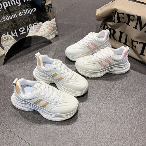 Damen Sportliche Sneakers mit dämpfender Sohle und modischen Akzenten EB
