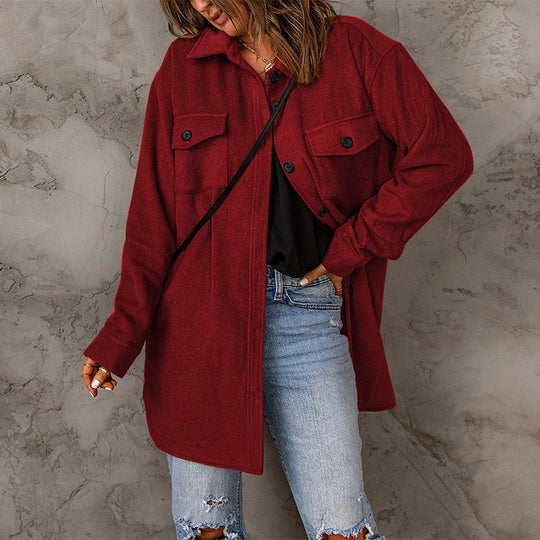 Damen vielseitige Oversize-Hemdjacke mit aufgesetzten Taschen und Knopfverschluss EB