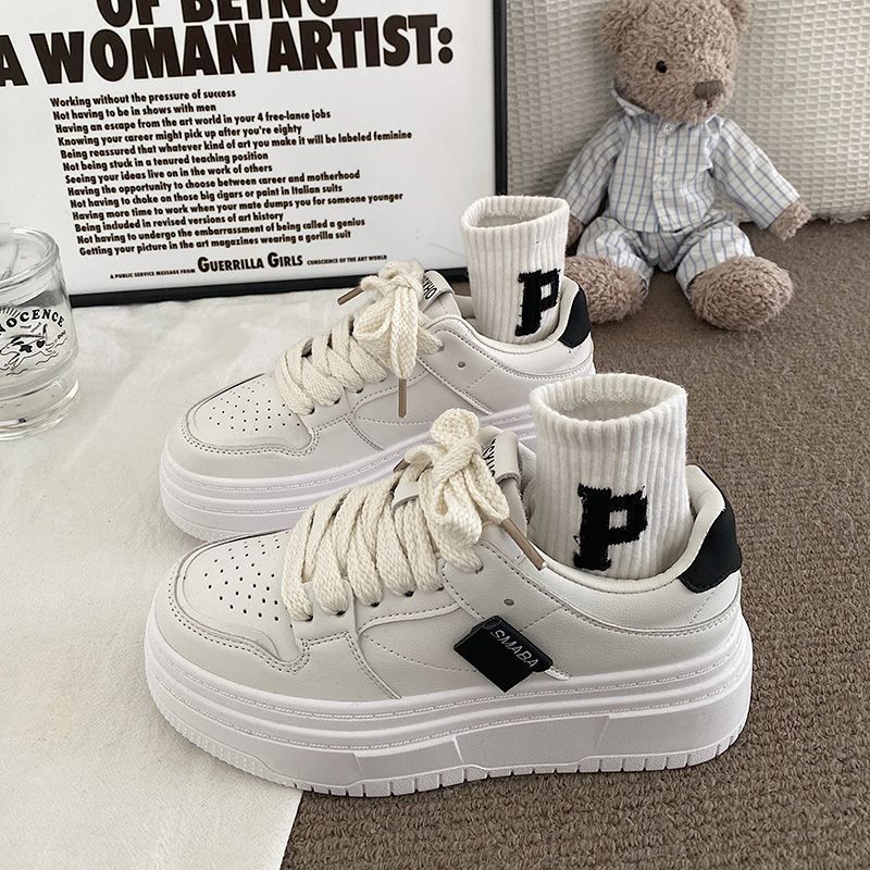 Damen Plattform-Sneaker mit modischem Design und bequemer Dämpfung EB