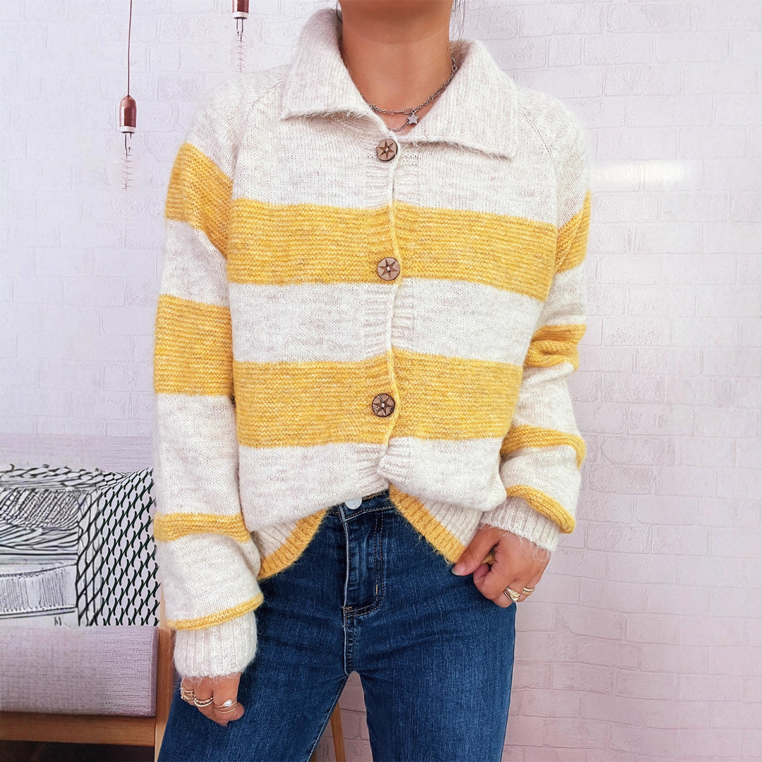 Damen gemütliche Strickjacke mit dekorativen Holzknochen und breiten Streifen EB